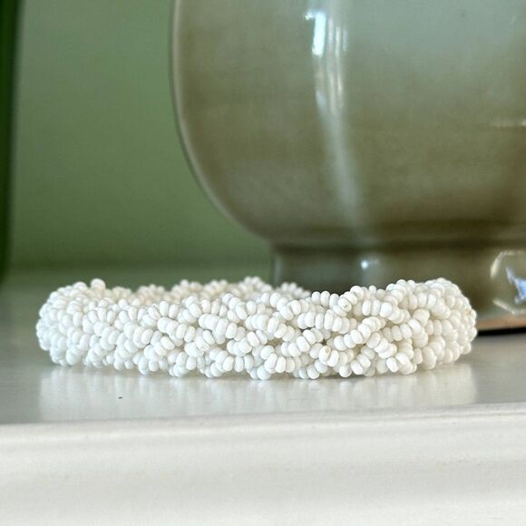 Vintage White Seed Bead Twisted Bracelet 8" - Picture 3 of 4